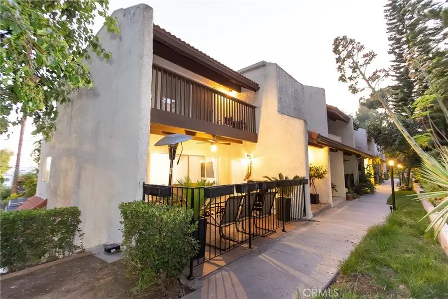 9551 Via Ricardo, Burbank, CA 91504 - #2
