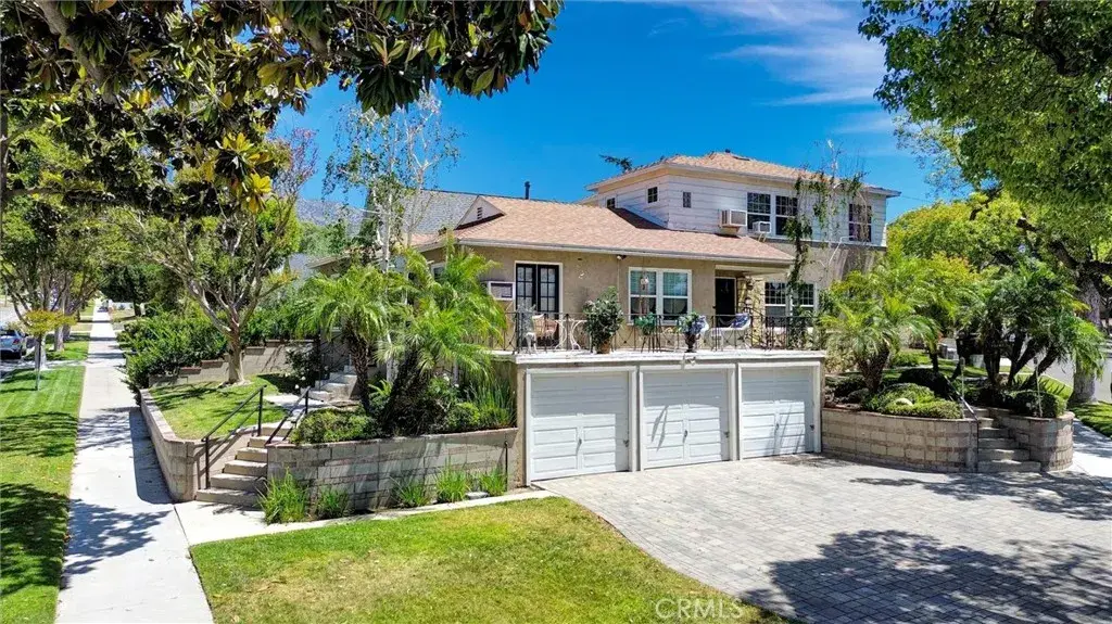 1120 East Avenue, Burbank, CA 91504 - #1