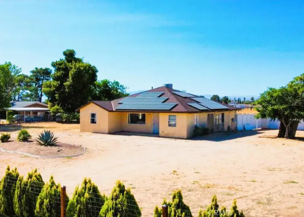 1641 W Avenue L4, Lancaster, CA 93534 - #1