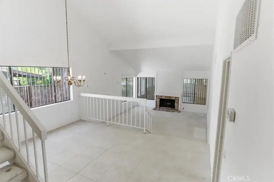 3810 Honolulu Avenue, La Crescenta, CA 91214 - #2