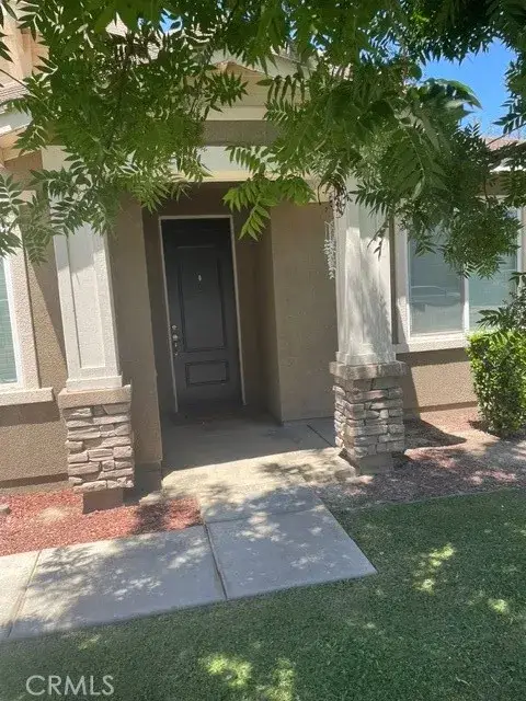 8011 Amber Creek Road, Bakersfield, CA 93313 - #1