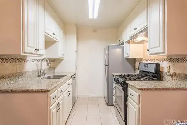 601 E Orange Grove #103, Burbank, CA 91501 - #3