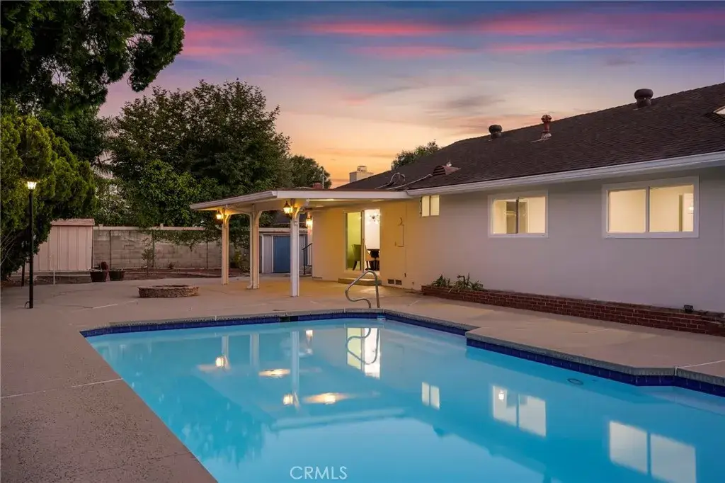 10000 Amestoy Avenue, Northridge, CA 91325 - #1