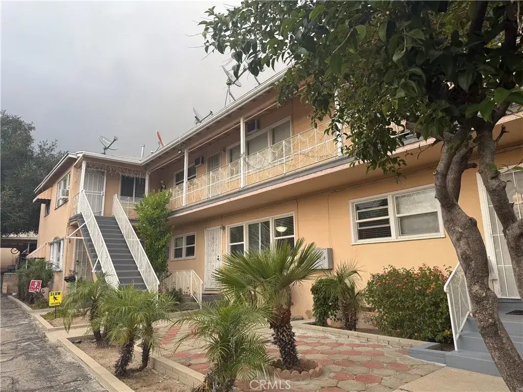 7061 Greeley, Tujunga, CA 91042 - #1