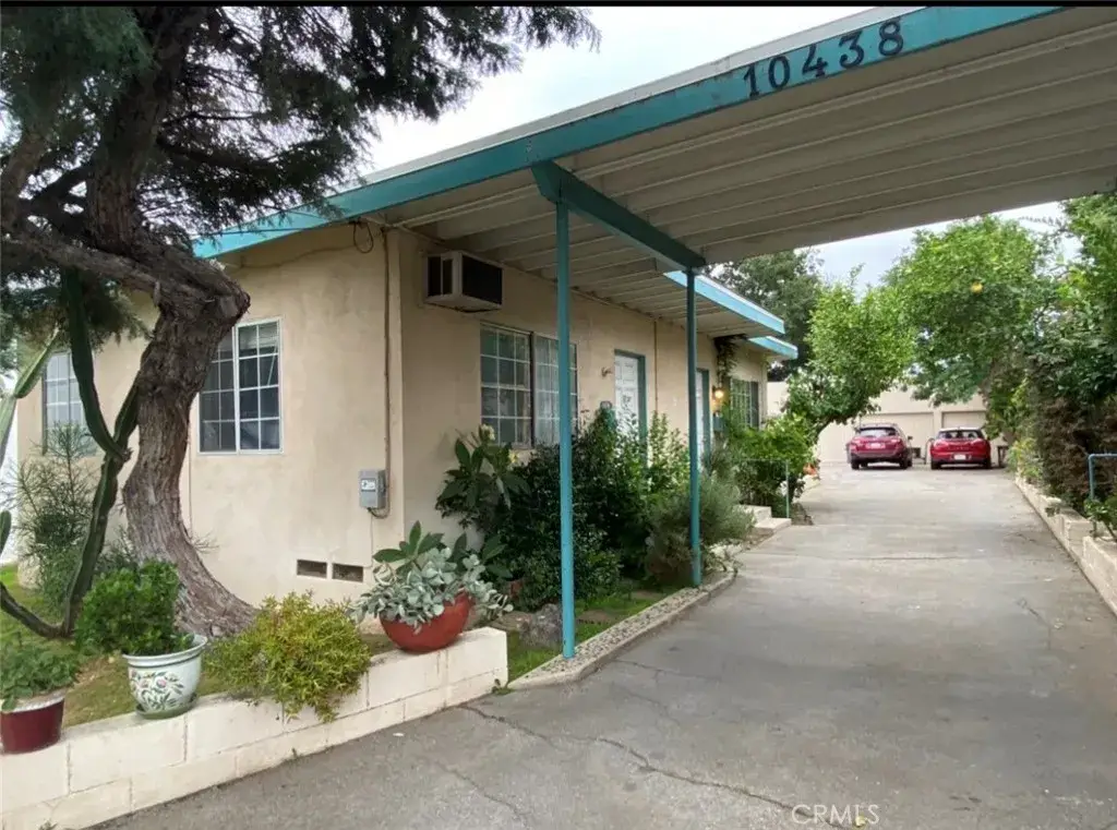 10438 Scoville Avenue, Sunland, CA 91040 - #1