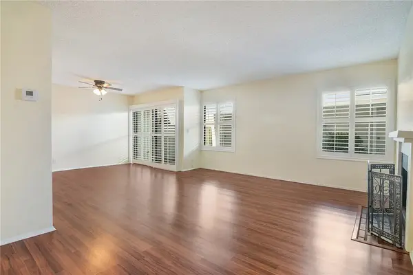 27064 Crossglade, Canyon Country, CA 91351