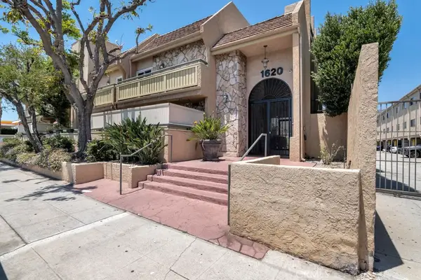 1620 N San Fernando #52, Burbank, CA 91504