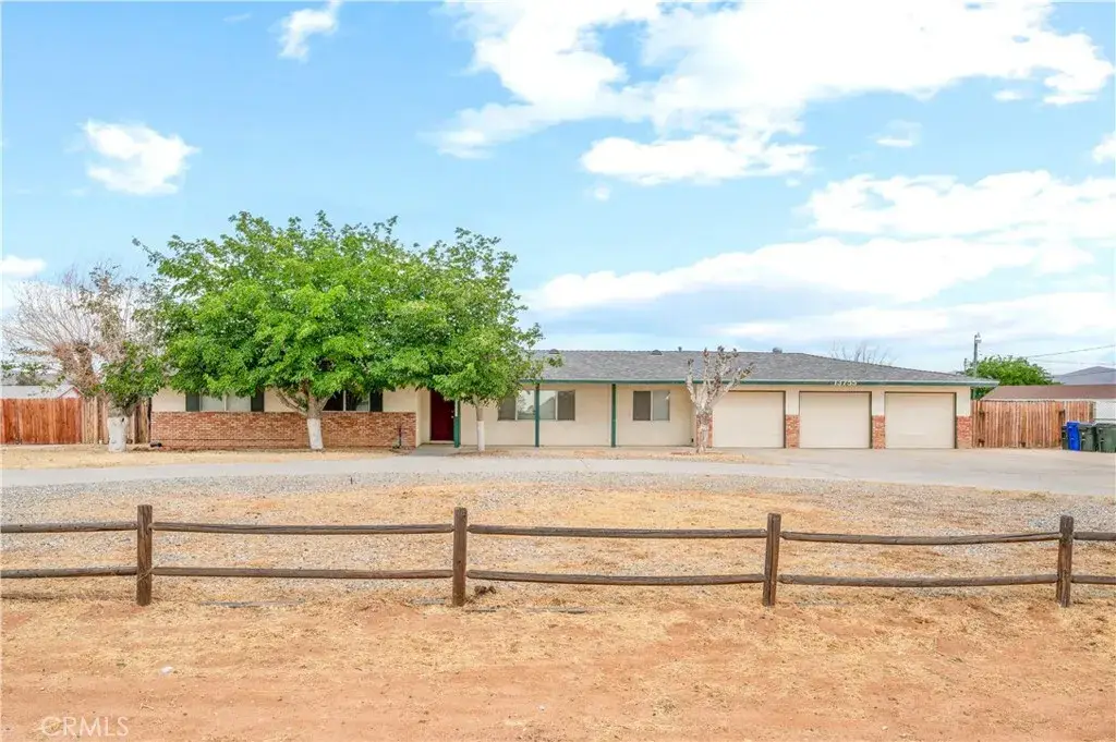 13755 Mohawk Rd, Apple Valley, CA 92307 - #1