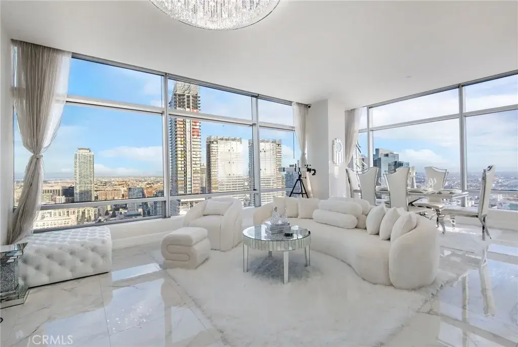 900 W Olympic Boulevard #30A, Los Angeles, CA 90015 - #1