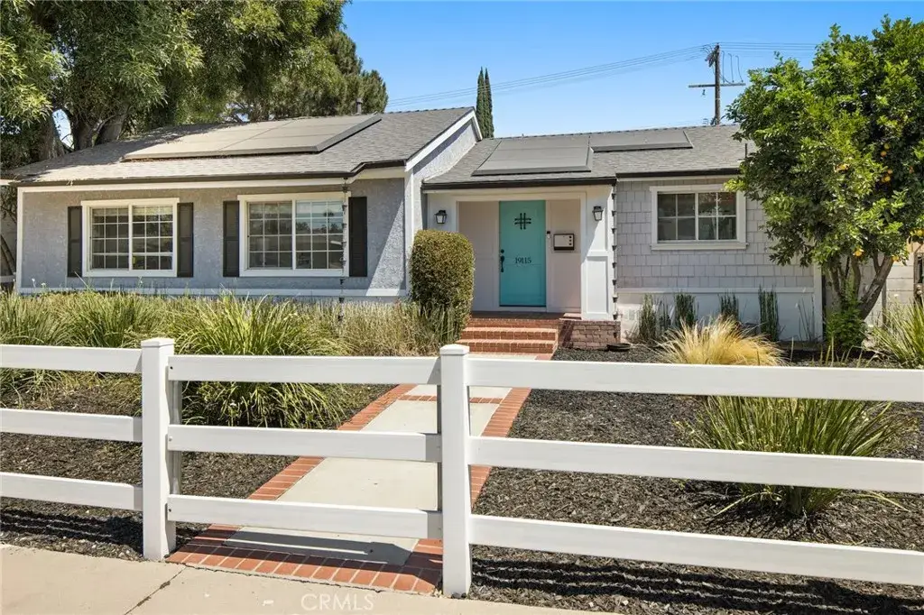 19115 Friar, Tarzana, CA 91335 - #1