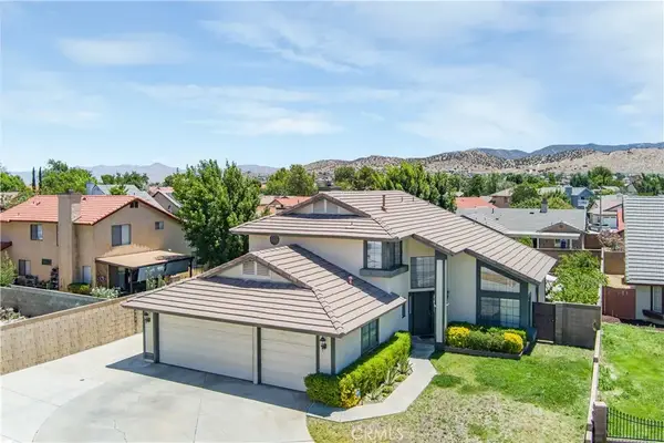 2102 Redrock Ct, Palmdale, CA 93551
