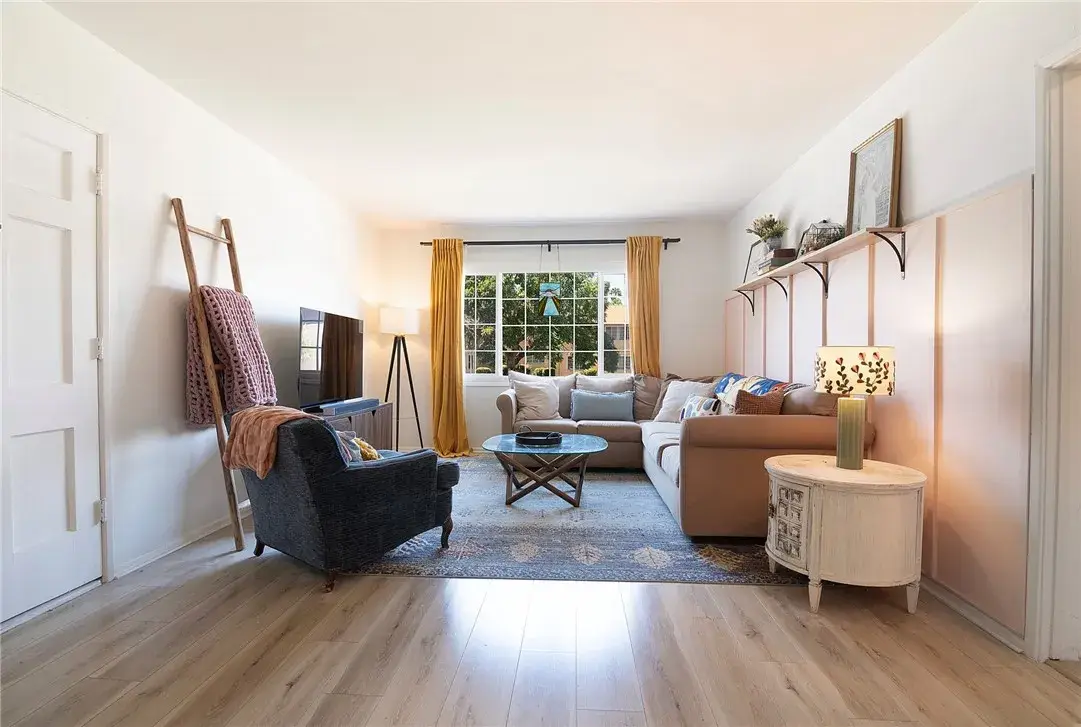 4030 Abourne Road #A, Los Angeles, CA 90008 - #1