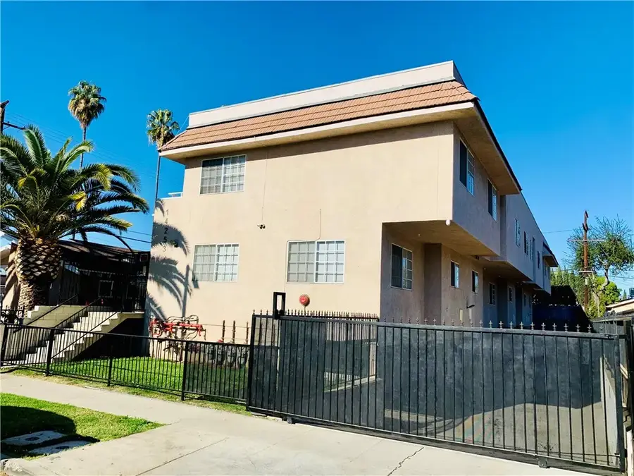 14253 Gilmore Street, Van Nuys, CA 91401 - #2
