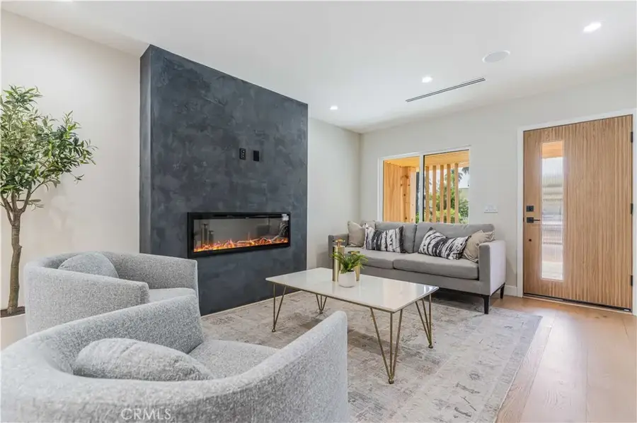 2837 S Palm Grove Avenue, Los Angeles, CA 90016 - #3