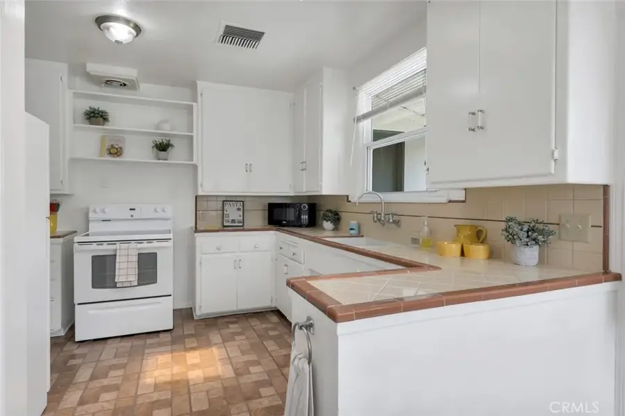 400 University Avenue, Burbank, CA 91504 - #3