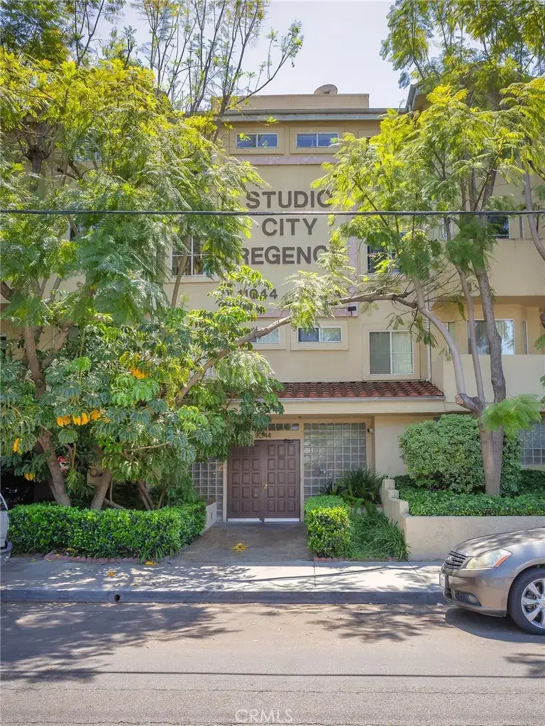 11044 Acama Street #302, Studio City, CA 91602 - #2