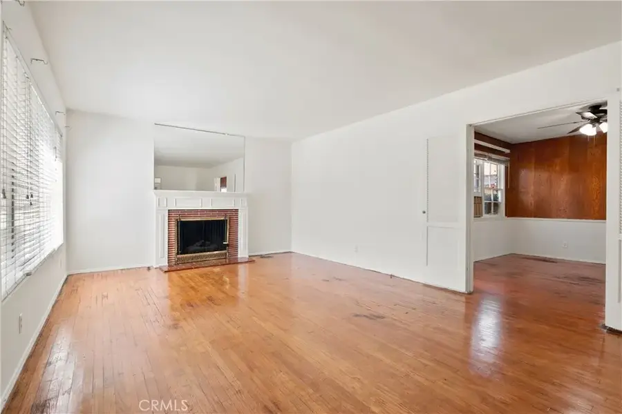 1815 W Riverside Drive, Burbank, CA 91506 - #2