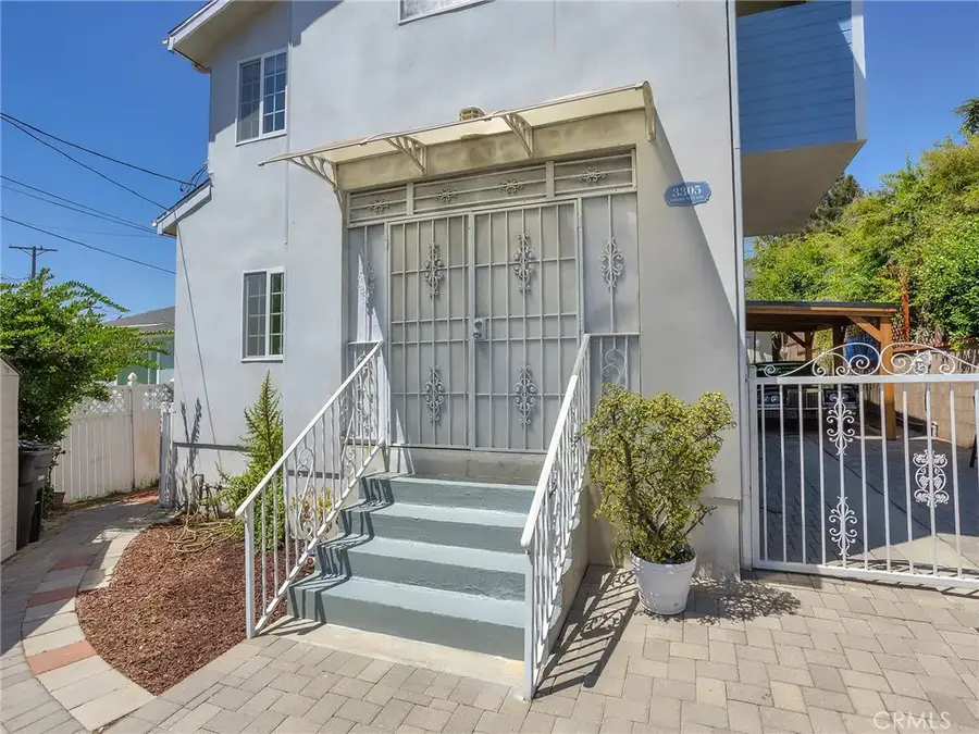 3305 Community Avenue, Glendale, CA 91214 - #3