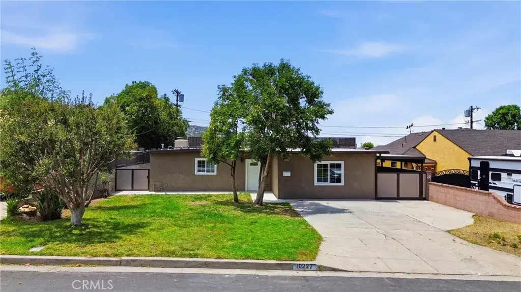 10227 Mcvine, Sunland, CA 91040 - #1