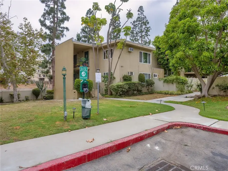 11138 Aqua Vista Street #18, Studio City, CA 91602 - #2