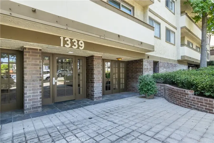 1339 N Columbus #106, Glendale, CA 91202 - #3