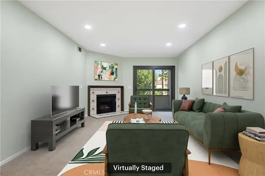 460 Oak Street #215, Glendale, CA 91204 - #3