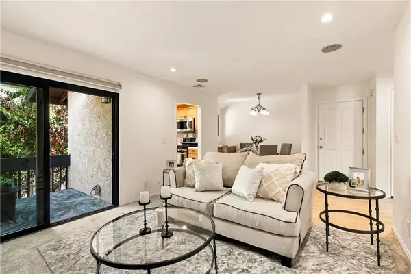 6716 Clybourn, North Hollywood, CA 91606