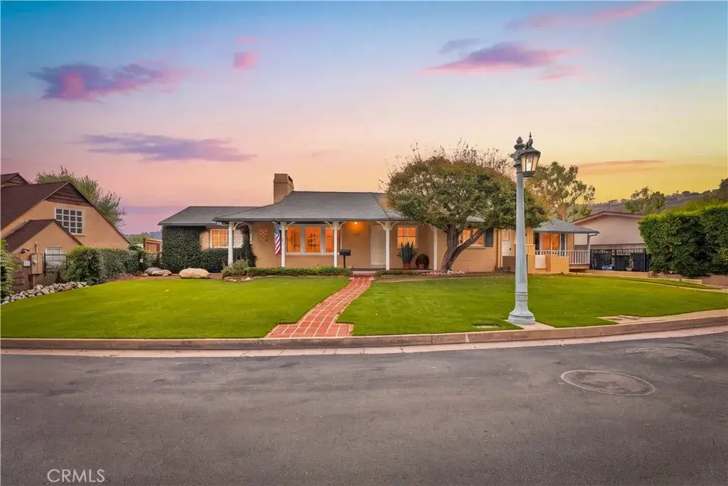 1731 La Cresta Drive, Pasadena, CA 91103 - #1