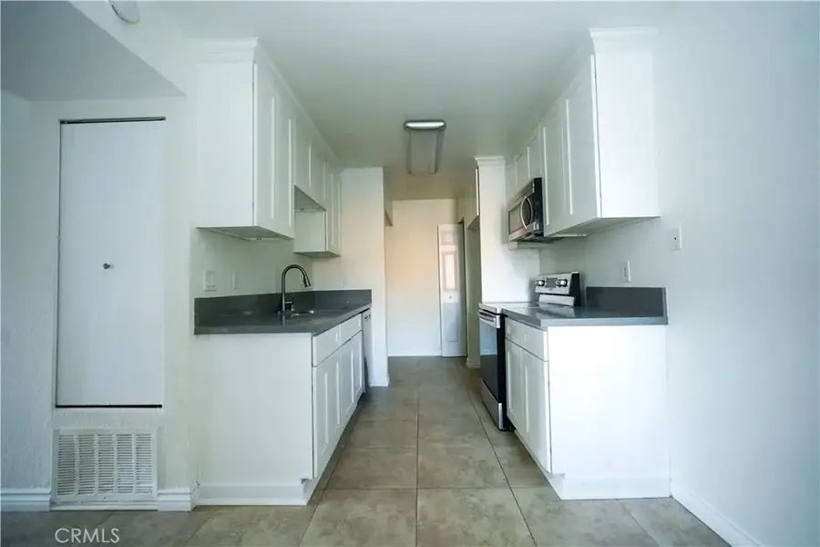 1265 Kendall Drive #811, San Bernardino, CA 92407 - Image #2