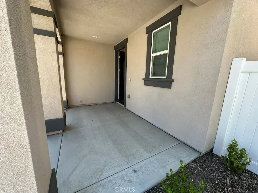 2511 Gunner Ridge Way, Rialto, CA 92377 - Image #3