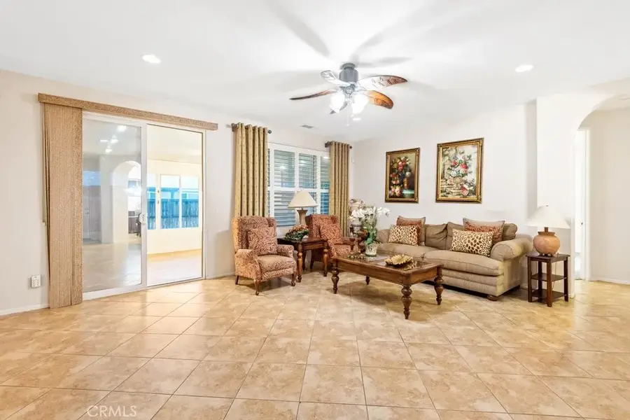 13953 Tawney Ridge Lane, Victorville, CA 92394 - Image #2