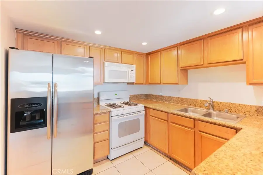 1317 Massachusetts Avenue #202, Riverside, CA 92507 - Image #2