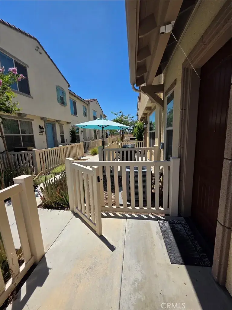 440 N Glenwood Avenue, Rialto, CA 92376 - Image #2