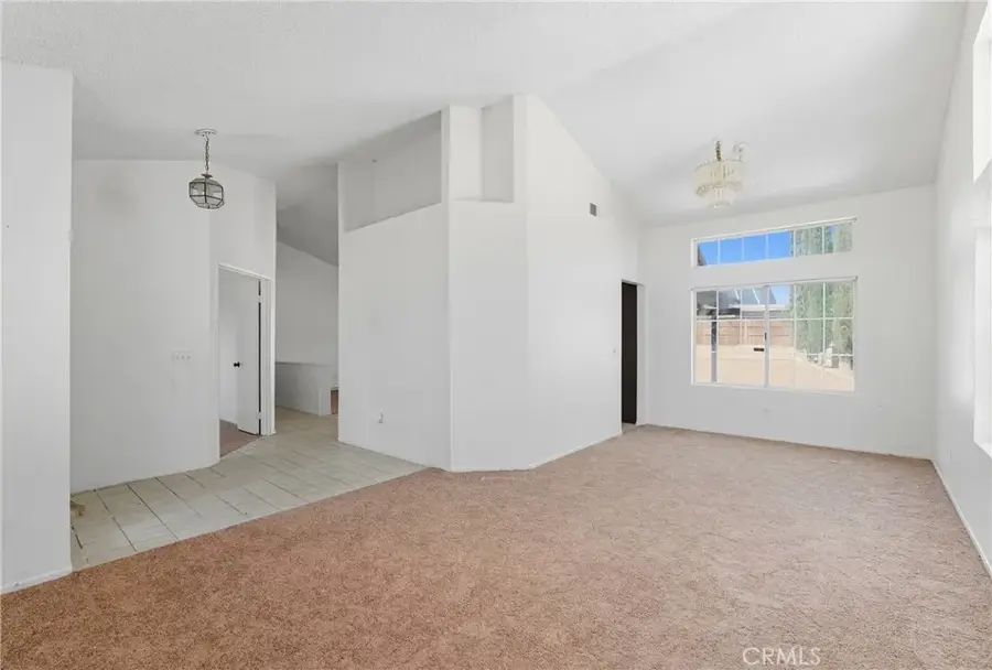 14698 King Canyon Road, Victorville, CA 92392 - Image #3