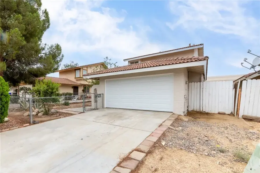 12170 Pluto Drive, Victorville, CA 92392 - Image #3