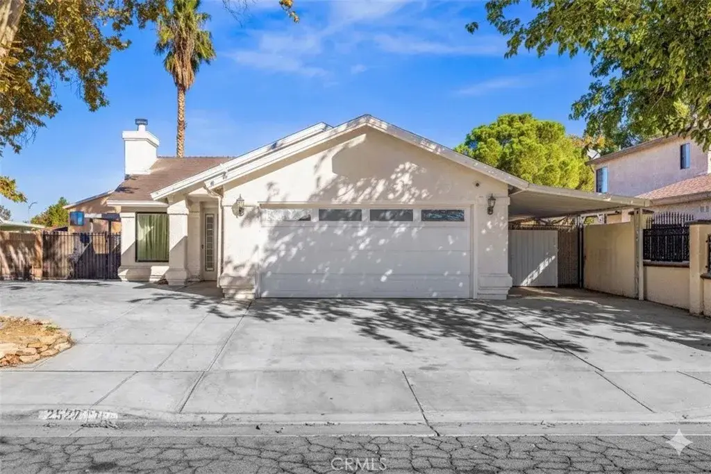 2527 Garnet Lane, Lancaster, CA 93535 - Image #1