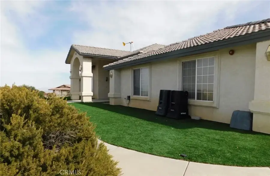 6989 Buffalo Road, Hesperia, CA 92344 - Image #2