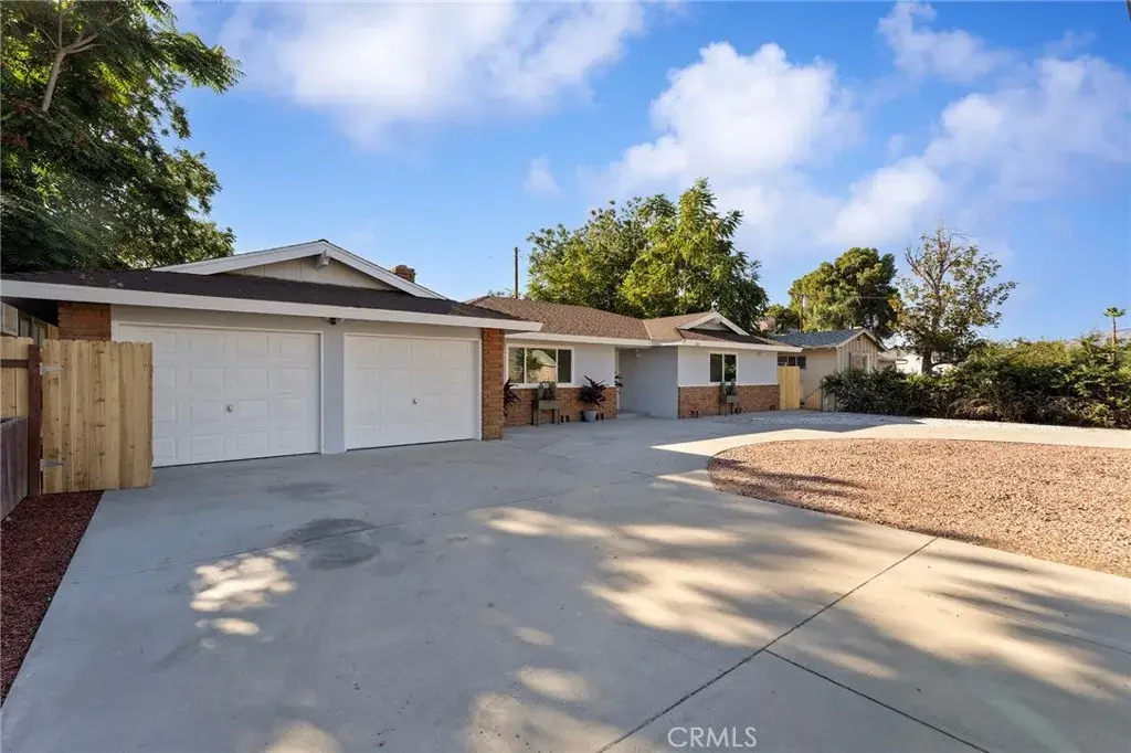 203 N Girard Street, Hemet, CA 92544 - Image #1