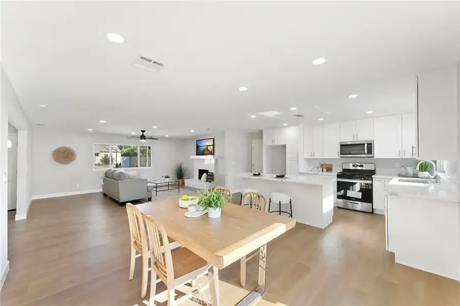 203 N Girard Street, Hemet, CA 92544 - Image #2