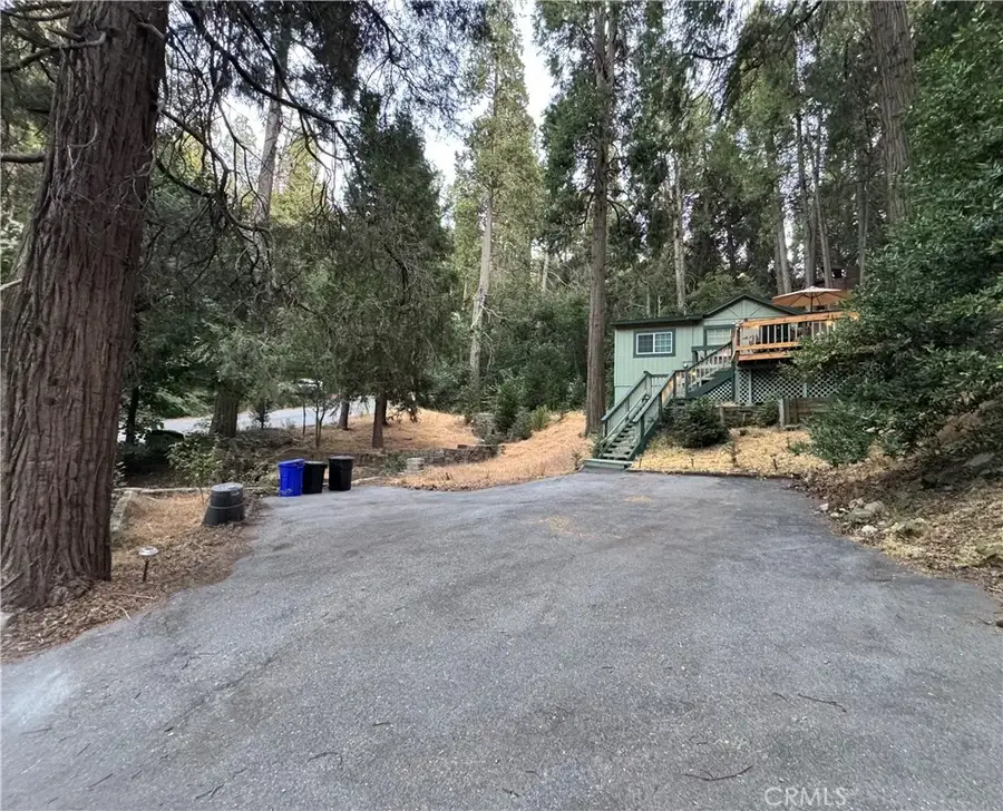 23995 Scenic Dr, Crestline, CA 92325 - Image #2