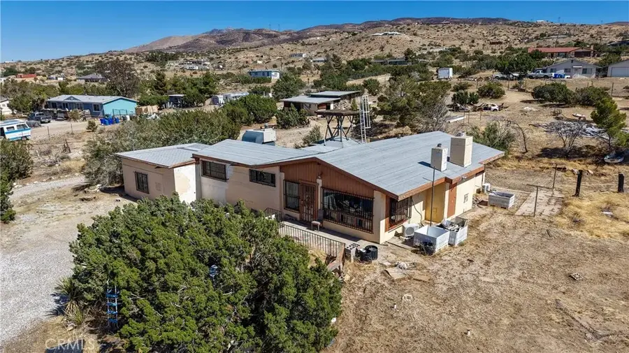 25435 Skyline Drive, Apple Valley, CA 92308 - Image #3