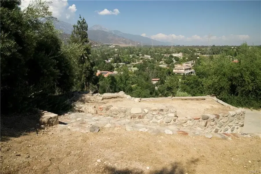 4064 Olive Knoll, Claremont, CA 91711 - Image #2