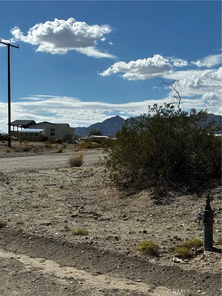 16570 Raven Ln, Needles, CA 92363 - Image #2