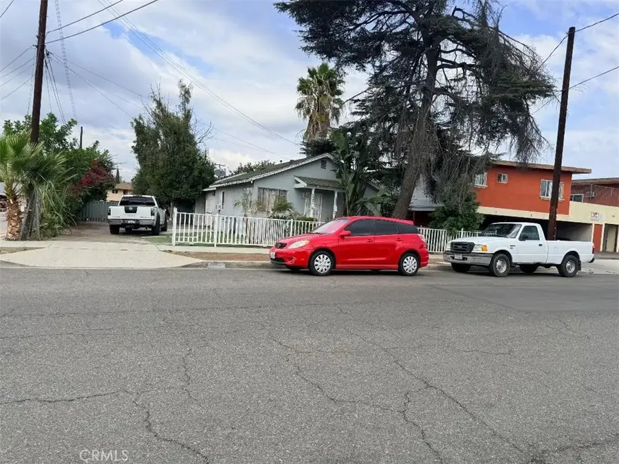 1443 Laurel, Pomona, CA 91768 - Image #2