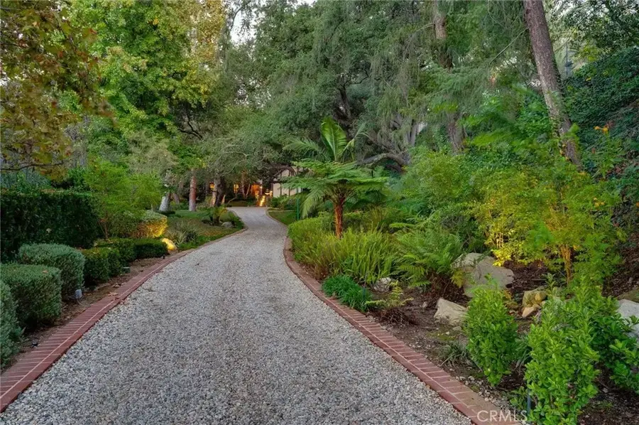 5200 Jessen Drive, La Canada Flintridge, CA 91011 - Image #3