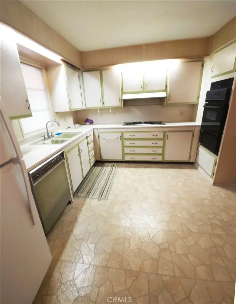 840 E Foothill #147, Azusa, CA 91702 - Image #3