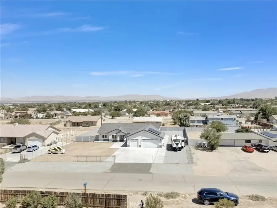 11515 Tamarisk Avenue, Hesperia, CA 92345 - Image #3