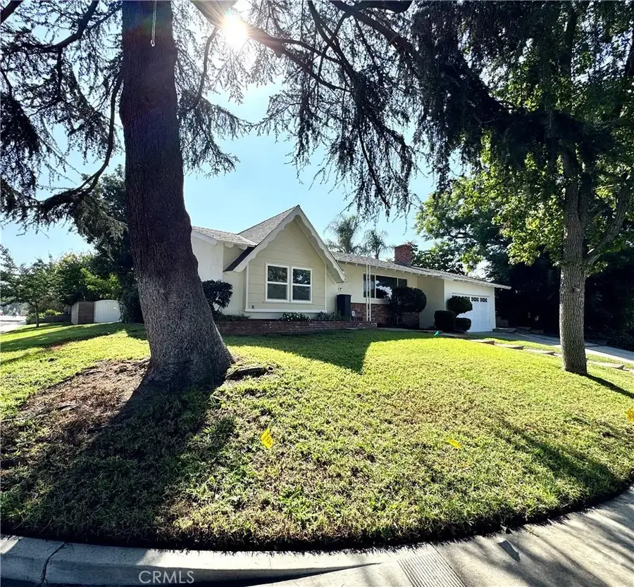 406 Marygrove Road, Claremont, CA 91711 - Image #2