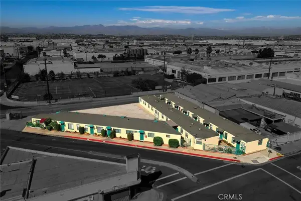 4001 E 52nd Avenue, Maywood, CA 90270