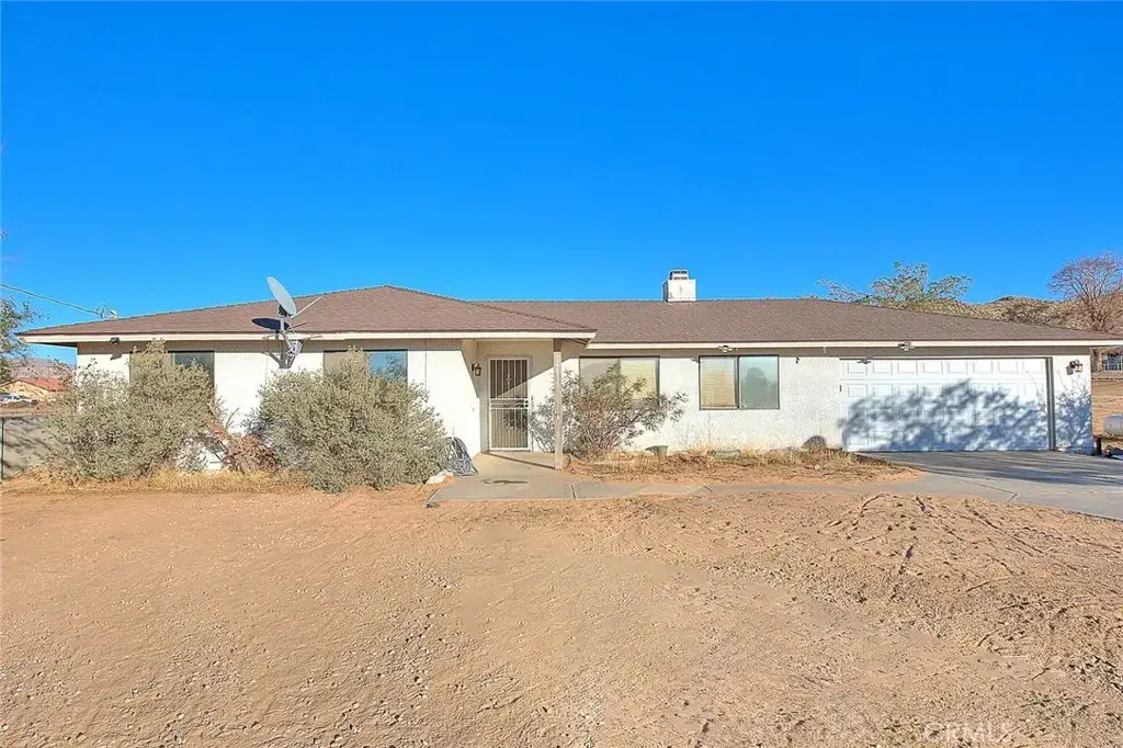 14811 Kingsdale, Apple Valley, CA 92307 - Image #1